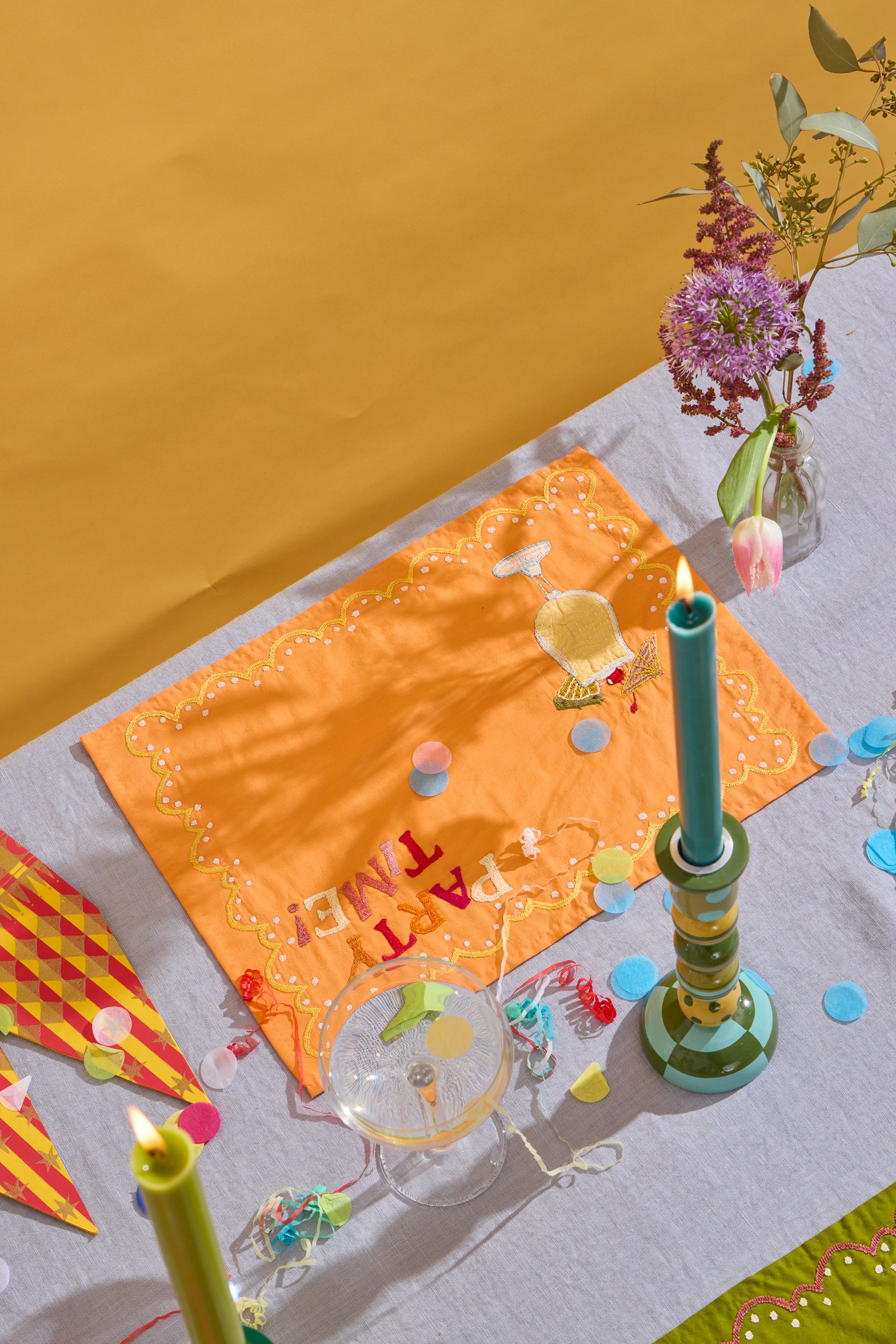 Party Time Place Setting - Image 9