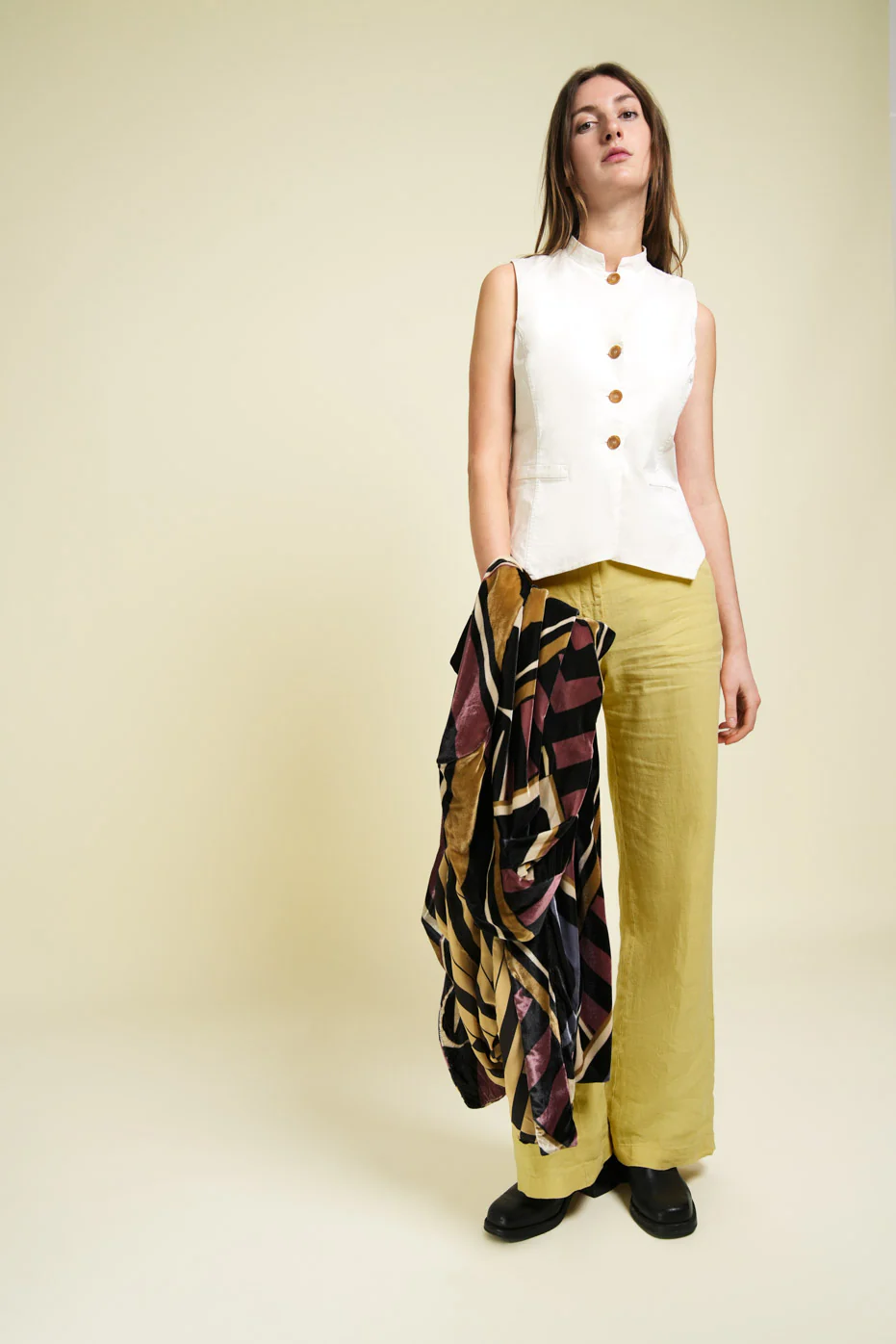 Vite Twilly Waistcoat - Image 5